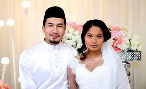 Siti nordiana & jaclyn victor judul : Bercinta Di Lokasi Hanya Lakonan Nabila