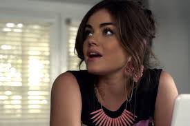 Ranking Aria's Earrings On 'Pretty Little Liars' From Totally Bonkers To  Very Chic — PHOTOS