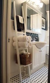 The definitive sourcebook for the considered home, with obsessively curated remodeling guides, daily design dispatches, and ideas for every room. 15 Fantastic Bathroom Towel Storage Ideas