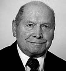 Un “Eden” per la Biennale Saccheggio di ghiaia nei torrenti della  provincia: undici inquisiti Crollo al ponte sulla Bormida