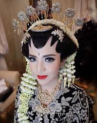 Tata rias pengantin, rias pengantin, perias pengantin, rias pengantin jawa, rias pengantin sunda, tata. Gaya Terbaru 47 Makeup Pengantin Jawa Hijab