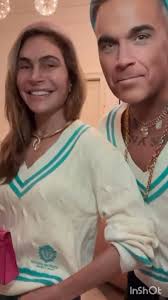 Robbie Williams Halloween 💀🎃👻 Ayda style. Who makes a prettier trophy  wife?