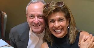 Her height is 5 feet 9 inches and weighs 72kg. Today Star Hoda Kotb And Joel Schiffman S Wedding Ring And Engagement Details And News