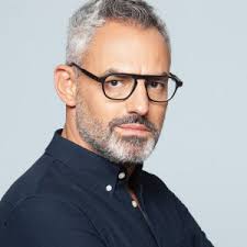 H Aston Martin συνεργάζεται με την Colette