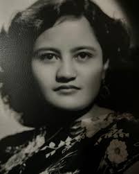 Oficialmente ha arrancado la preproducción de mi nuevo cortometraje “La  Ideal”. Sigan a @laideal_shortfilm para más información. Arriba el putísimo  cine de terror. Ya estamos aquí. Dirección: Diego Vargas Producción:  @dey_meg14