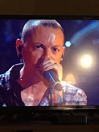 Moment of life. Thank you, Mr Drainman, for sharing such a loss from your  fan. Thank you also for mentioning Chester (Bennington) and Chris (Cornell)  in your heartfelt speech. #moment