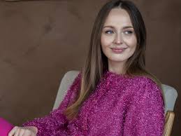 Lisa lag in coma en verloor haar drieling na vroeggeboorte