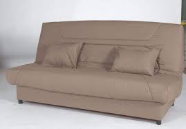 Sa bonne épaisseur de 16 cm ainsi que son âme en latex font de ce matelas un bon modèle pour soulager les maux de dos (légers) et y dormir confortablement. Clic Clac 160x200 Le Format Queen Size
