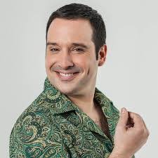 Charles Labarre's Instagram, Twitter & Facebook