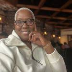 Lenora Vinson's Instagram, Twitter & Facebook