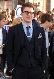 How Often Is Chris Evans Wearing A Wig As Captain America Science Fiction Fantasy Stack Exchange