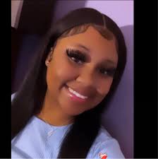 I'm addicted to single moms soon as I hear “ my bd don't “ I put my cape