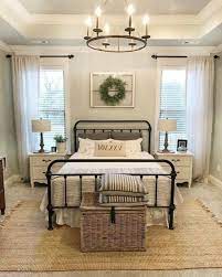 Counting The Days To Have The Bedroom Of Your Dreams Check More Ideas Here Http Farmhouse Style Master Bedroom Master Bedrooms Decor Small Master Bedroom