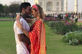 Finalmente, carvajal contó que el regalo que le trajo el niño dios es espectacular y me van a meter un regaño, pero pronto lo verán. Celebracion Cumpleanos De Melina Ramirez Con Mateo Carvajal En India
