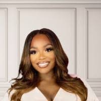 Leila Lynch's Instagram, Twitter & Facebook