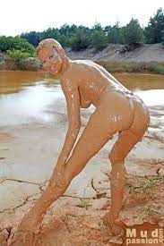Hot Babes In Mud - Sexdicted