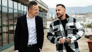 Последние твиты от majka' (@majkamusic). Majka Elmondtam Szijjartonak Szerintem Hogyan Lehetne Segiteni A Zeneiparnak 24 Hu