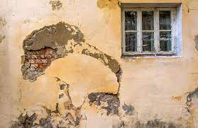 Vorteil einer sanierung ist vor allem, dass es im normalfall günstiger ist, als das häuschen komplett abzureißen und neu zu bauen. Altes Haus Sanieren Oder Neu Bauen