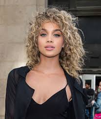 Best Celebrity Beauty Looks of the Week: Jasmine Sanderss Champagne Curls, Sarah  Hylands Silver Eyeshadow, and More