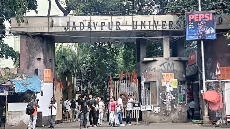 যাদবপুর বিশ্ববিদ্যালয়ের অশান্তির তদন্তে কমিটি পুনর্গঠন, আরও এক প্রাক্তন বিচারপতির নিয়োগ