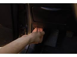 How to change front headlight bulbs toyota corolla. 2003 2008 Toyota Corolla Headlight Bulb Replacement 2003 2004 2005 2006 2007 2008 Ifixit Repair Guide