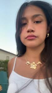 emily 🌷 (@emily.matus)