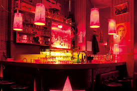 Klassisch abstraktes aus cortenstahl oder holz steht neben witzigen bisweilen skurrilen arbeiten. New In The City Das Magazin Fur Zugereiste The City Guide For Newcomers The Best Bars Cafes In Cologne