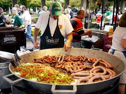 Munich Is Calling Your Name For Oktoberfest 2016 Easy German Recipes Octoberfest Food Oktoberfest Food