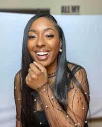 Tina Reams's Instagram, Twitter & Facebook