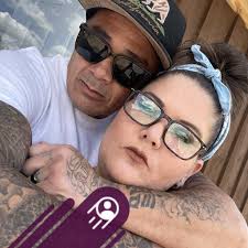 Toads Get them while they are small! Great for gardens or just to have in  the yard. Help control bugs. They also make a great first pet. Easy to care  for. Bring