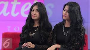 Sebagaimana sifat lupa, manusia tidak luput dari melakukan. Duo Serigala Buka Bukaan Soal Rahasia Payudara Besarnya Fashion Beauty Liputan6 Com