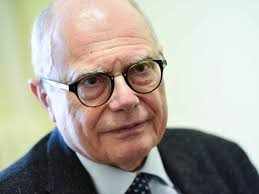 Da noi si è verificata la situazione più sfortunata possibile, cioè l'innescarsi di un'epidemia nel contesto di un ospedale, come accadde per la mers a. Coronavirus L Infettivologo Massimo Galli Non Sara Una Cosa Breve La Mia Speranza E Uscirne In 3 Mesi Corriere It