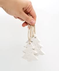 Let's face it, heading off to the beach at any time of year, with a fresh breeze off the sea is an exhilarating experience. Handmade Christmas Ornaments Handmade Set Of 6 Christmas Decorations Air Polymer Clay X Mas Decorations Rustic Christmas Tree Ornament Home Decor Home Kitchen Rayvoltbike Com