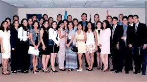 Usa las flechas laterales del teclado para navegar.