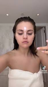 Lashon Thompson's Instagram, Twitter & Facebook