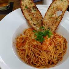 Transfer spaghetti to a serving dish and top with meatballs and 1 cup reserved sauce. Cactus Club Prawn Spaghettini Recipe