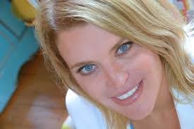 Kerrie Peck's Instagram, Twitter & Facebook