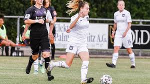 7 kardeşi olan tau, 2010 yılında. Rsc Anderlecht On Twitter Sgs Essen Rscawomen 1 2 Bon Test Avant Le Standard Bekijk De Video Via Https T Co Usgd1bwz4q