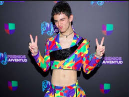 Joaquín bondoni gress (born may 8, 2003) is a mexican singer, songwriter and actor, known for his role in the mexican telenovela mi marido tiene más familia and el corazón nunca se equivoca as cuauhtémoc temo lópez, and for being a member of the mexican group tres 8 uno. 10 Veces Que Joaquin Bondoni Nos Dejo Sin Respiracion Homosensual