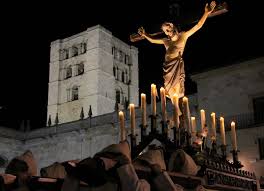 Empezamos La Semana Mas Importante Del Ano Para Zamora Y Su Romanico Con La Procesion Del Espiritusanto Recogim Zamora Semana Santa Zamora Ciudades Espanolas