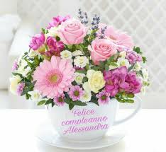 Fiori gioiosi per un neonato; Buon Compleanno Alessandra Buon Compleanno Composizioni Floreali Centrotavola Floreali