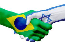 Brasil abre cooperao com Israel para pesquisas no combate  covid-19 -  Conexo Poltica