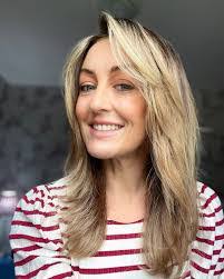 Leanne Fraser's Instagram, Twitter & Facebook