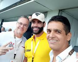 Augusto Melo é pressionado por saída de diretores envolvidos em polêmicas  com patrocinador máster