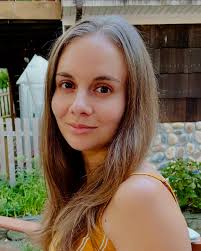 Exciting News! We are thrilled to welcome Theresa R to our studio family &  #babylonbarre community! 🎉 Theresa is a certified Pilates, Barre, and Yoga  instructor with an impressive array of certifications,