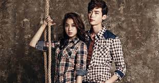 Lee jong suk showed his genuine affection for his onair love, park shin hye, during the recent 'sbs drama awards'. Park Shin Hye S Agency Responds To Dating Allegations With Lee Jong Suk