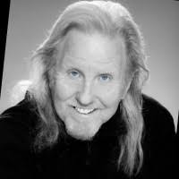 Paul Lorentzen's Instagram, Twitter & Facebook