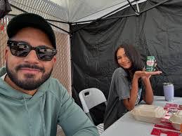 James Behling's Instagram, Twitter & Facebook