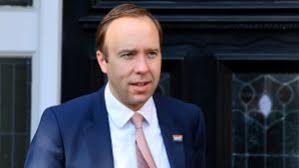 Cheating health secretary matt ­hancock was spotted getting loved up with his aide again — on a dinner date. Factcheck Did Hancock Break Law Over Embrace Channel 4 News