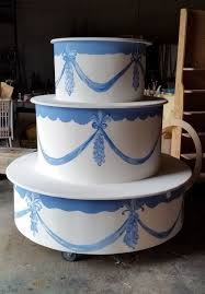 Find out more howstuffworks illustrated: Pop Out Cake Oversized Birthday Cake Giant Pop Out Cake For Diy Birthday Cake Bachelorette Party Cake Giant Birthday Cake